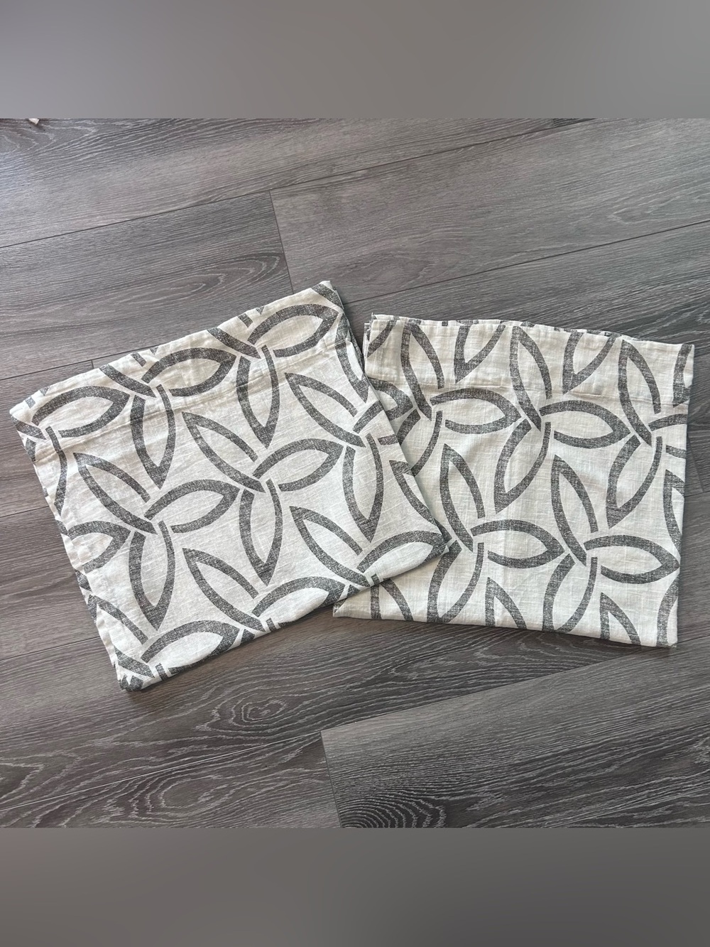 Set Of 2 West Elm European Flax Linen Light Filtering Curtains Panels, 48x84”